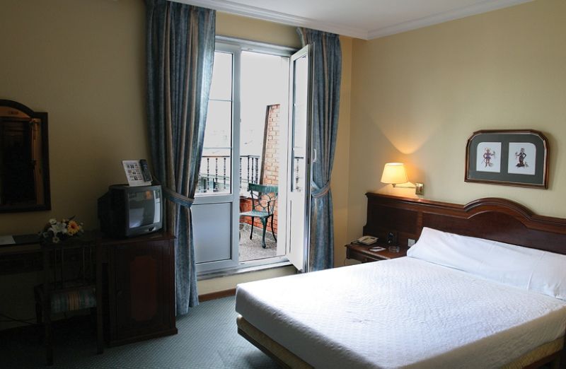 Gran Hotel Espana Oviedo Bilik gambar